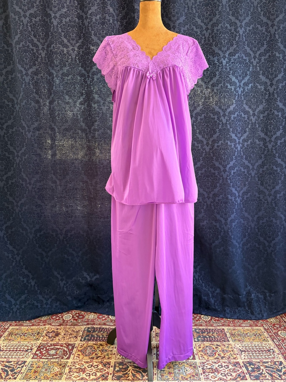 Vintage SHADOWLINE Nylon Two-Piece Sleep Pajamas Set Purple Sz L Lace Trim Top